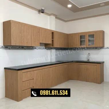 Tủ bếp nhựa Vincoplast vân gỗ